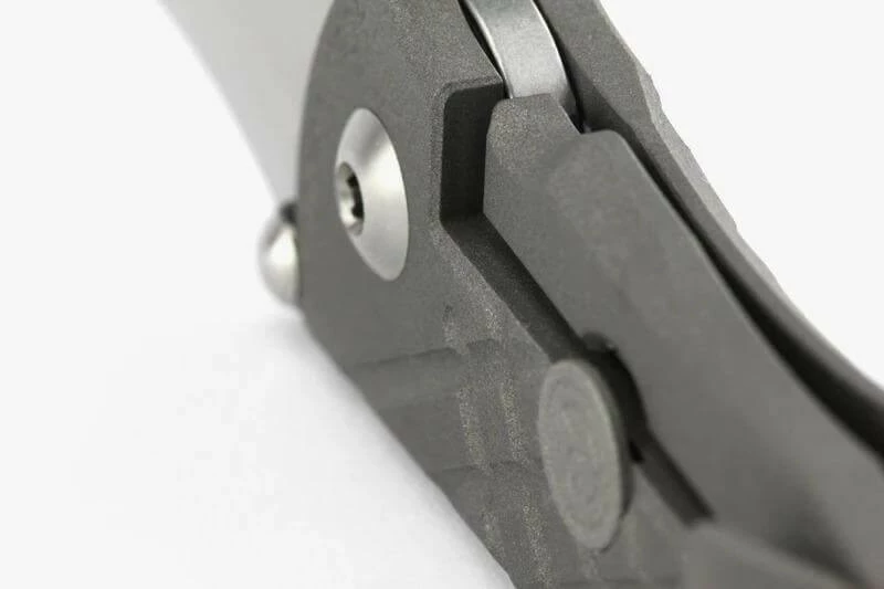 CHRIS REEVE KNIVES Chris Reeves Umnumzaan