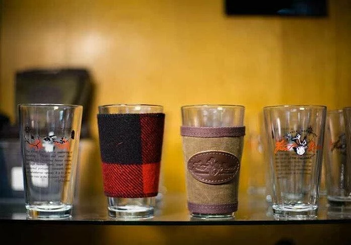 FROST RIVER TRADING Frost River Logo Pint Glass (USA) Canvas Packs