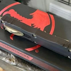 All Knife Brands Microtech 227-13 Dirac Delta D/E - Black Handle - Bronze Blade