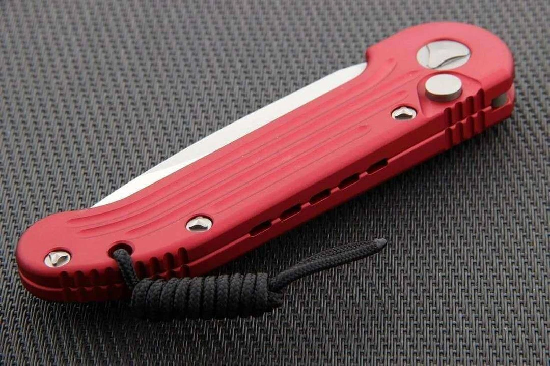 Microtech LUDT Automatic Knife Red (3.4" Black) 135-1RD All Knife Brands