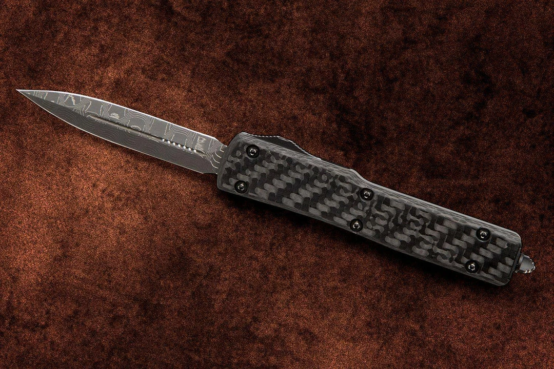 All Knife Brands Microtech UTX-70 D/E - Carbon Fiber - Damascus Blade 147-16CFS