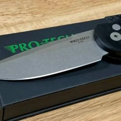 PROTECH KNIVES Pro-Tech TR-3 MC1 Magnacut Knife Fish Scale Black