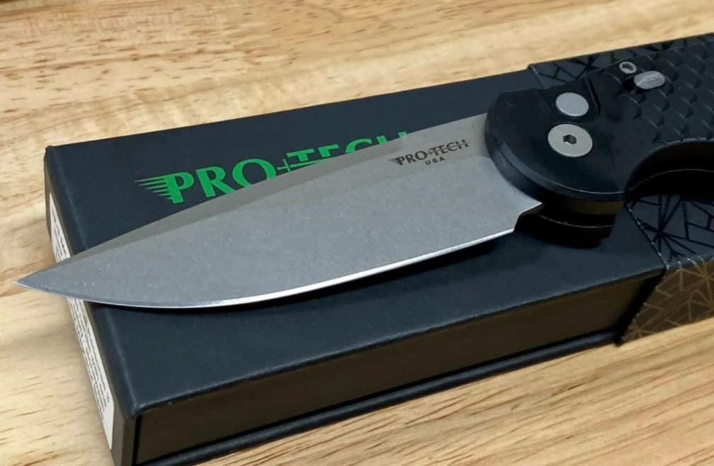 PROTECH KNIVES Pro-Tech TR-3 MC1 Magnacut Knife Fish Scale Black