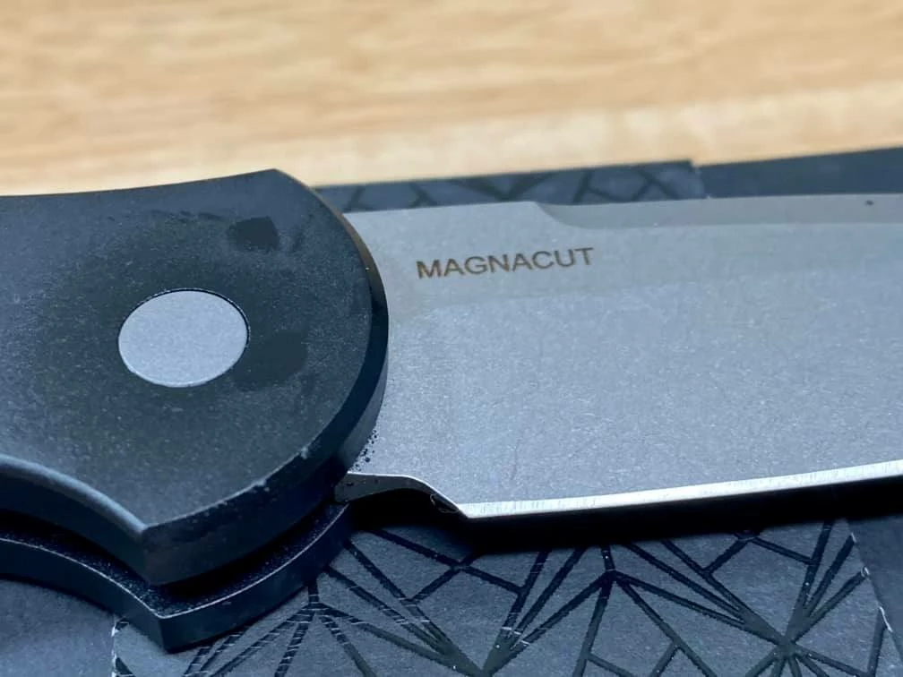 PROTECH KNIVES Pro-Tech TR-3 MC1 Magnacut Knife Fish Scale Black